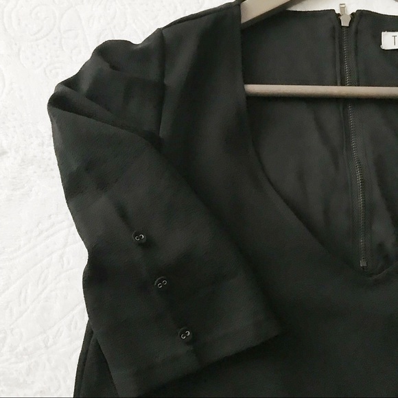 Tobi Button Lined Ruched Sleeve LBD W/ Poc… - Picture 7 of 8